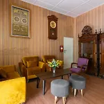RedDoorz Syariah near Titik Nol Yogyakarta