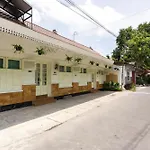 RedDoorz Syariah near Titik Nol Yogyakarta
