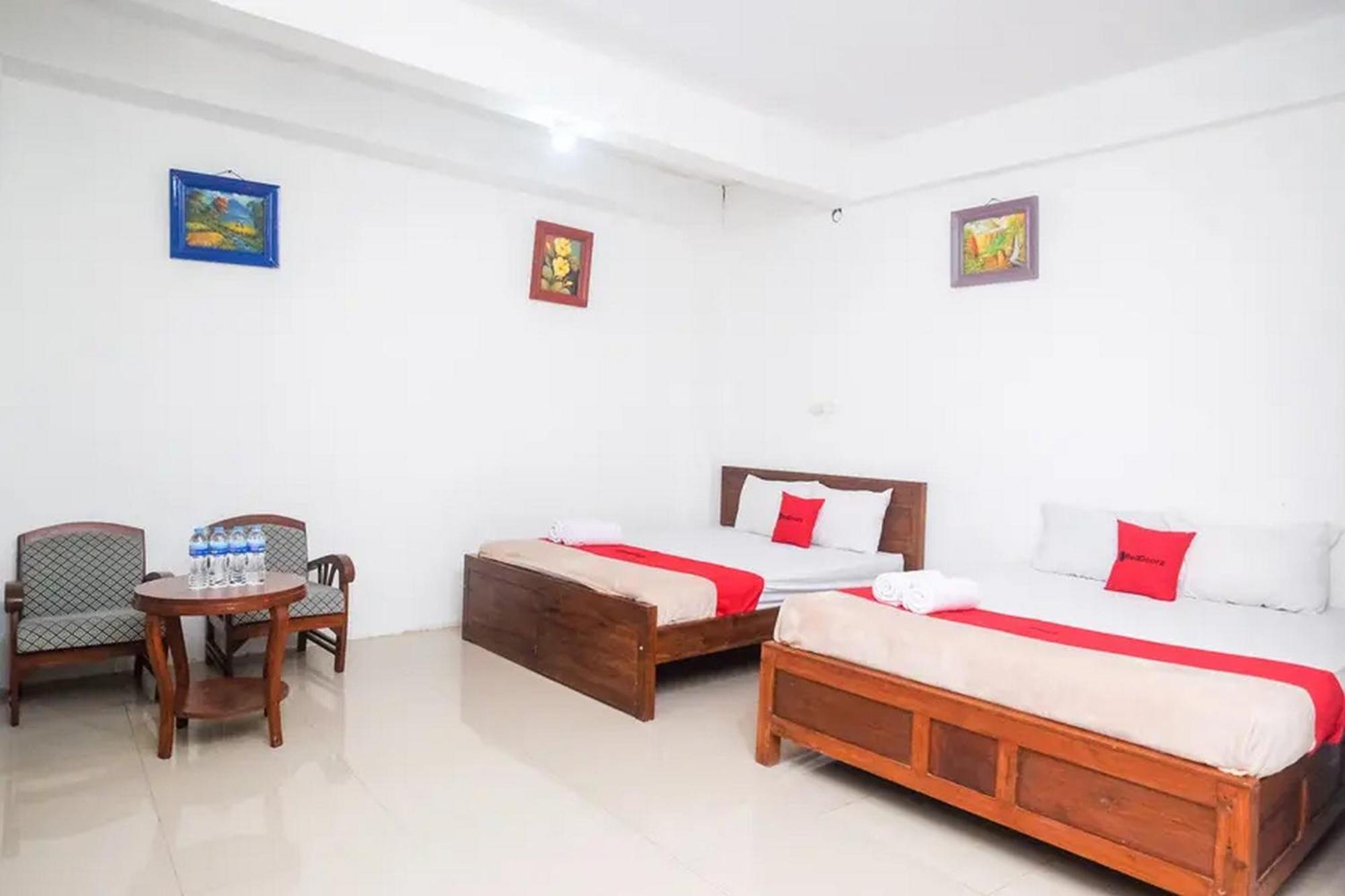 Wisma tamu Reddoorz Syariah Near Titik Nol