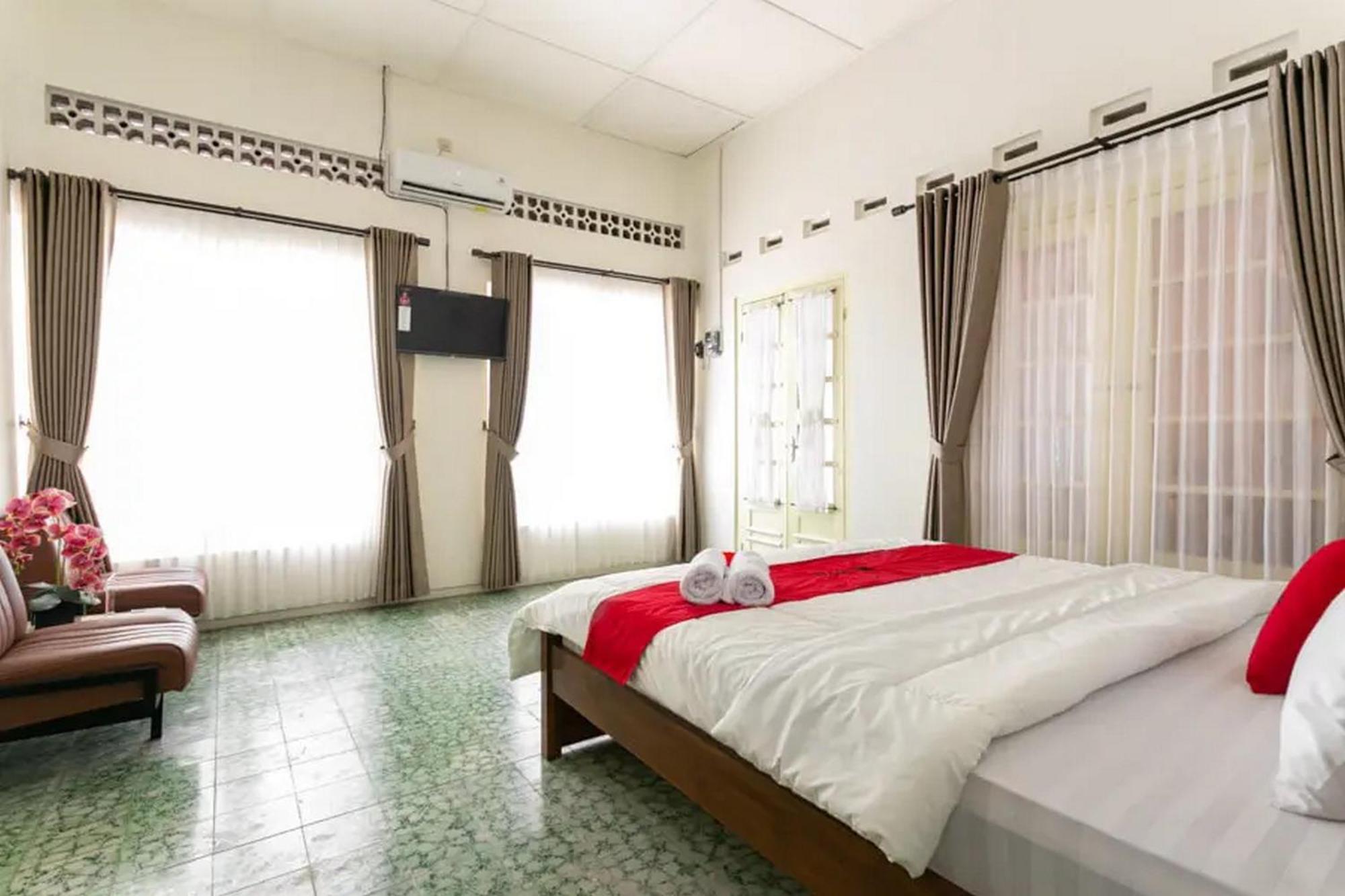 Reddoorz Syariah Near Titik Nol Wisma tamu
